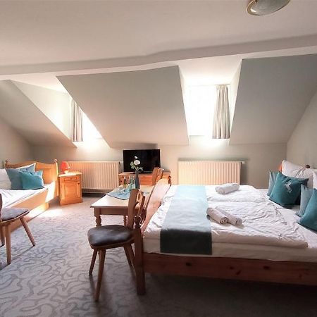 Hotel Ross Zwönitz Zewnętrze zdjęcie